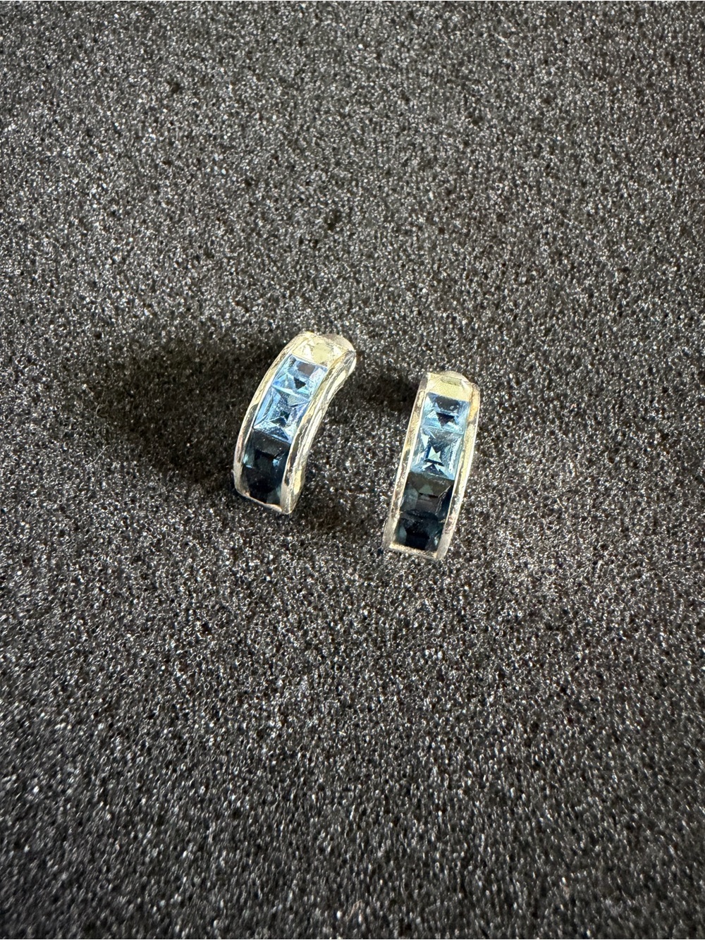 Roman earrings - Picture 2 of 5
